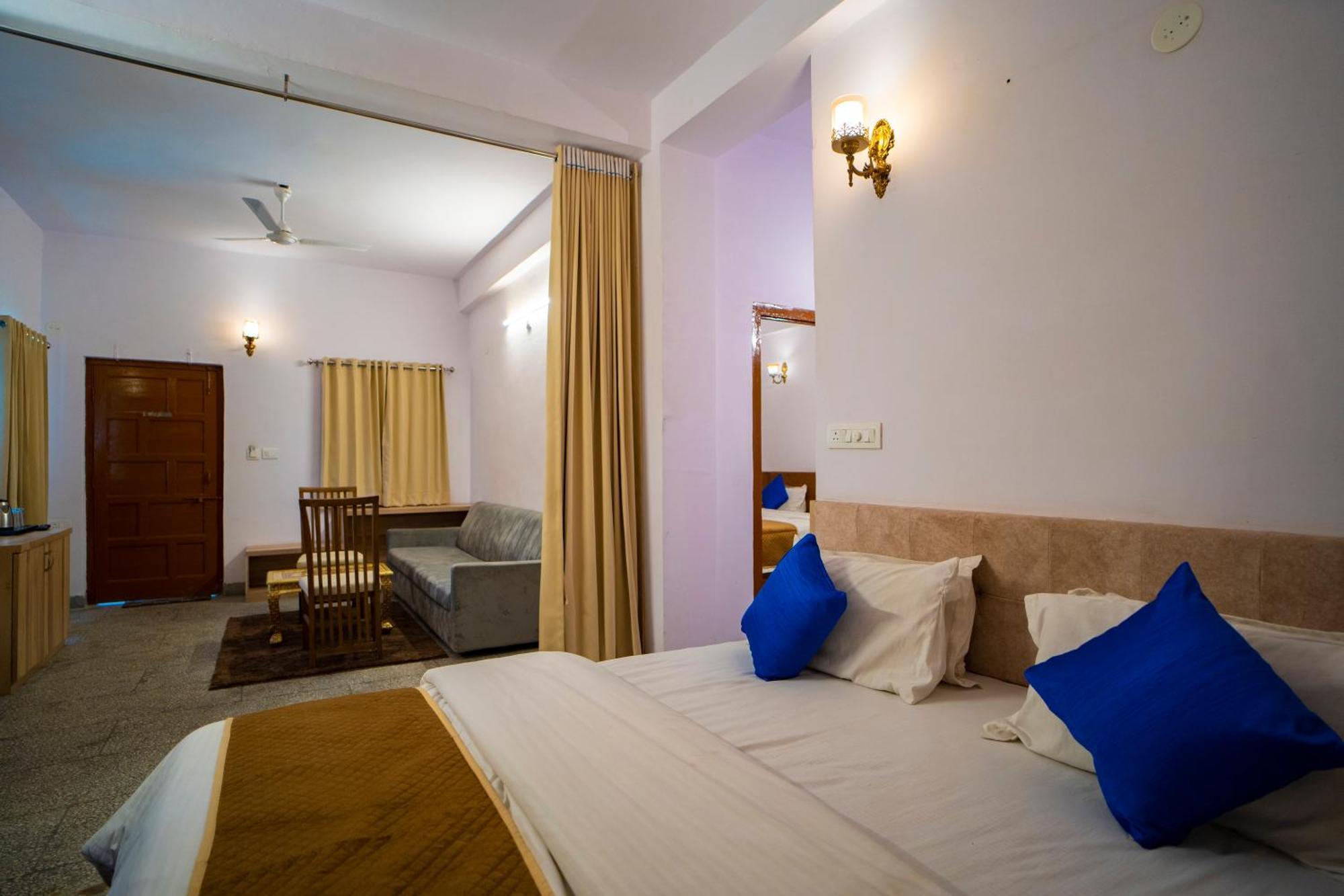 Devdarshan Hotel & Restaurant Udaipur Dış mekan fotoğraf
